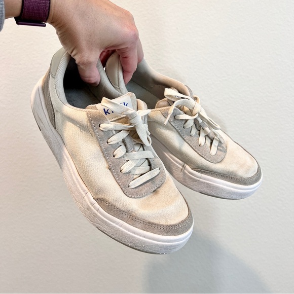 Kizik Prague Men’s 5.5 / Women’s 7 Hands-Free Slip-On Bone Canvas Sneakers - Picture 1 of 12